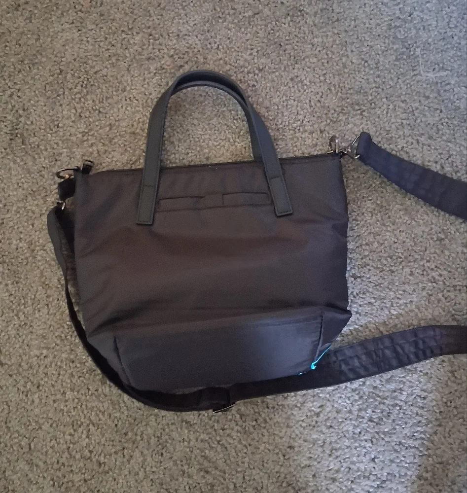 Lug Sprinkler Crossbody Bag - Flamingo Black NWot - Picture 5 of 5